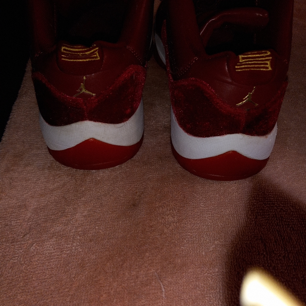 Nike - Picture 4 of 4